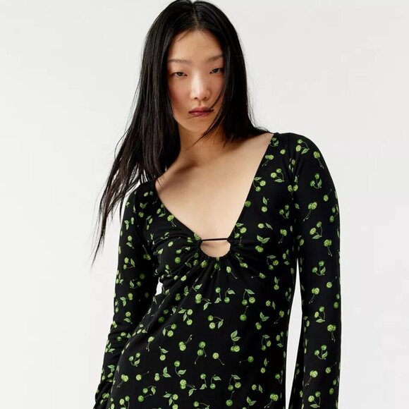 NWT Urban Outfitters Sammie Cherry Print Open Back Mini Dress - Picture 4 of 8